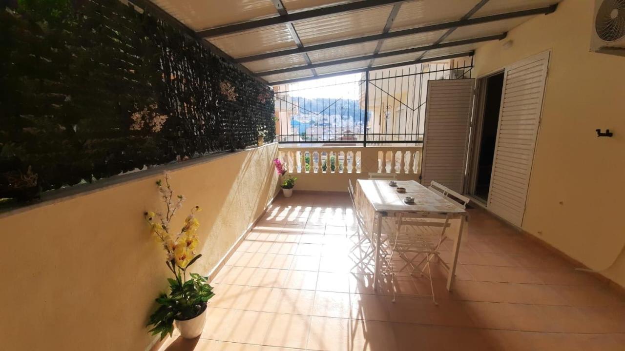 Apartament Aleksander's New And Spacious In Saranda